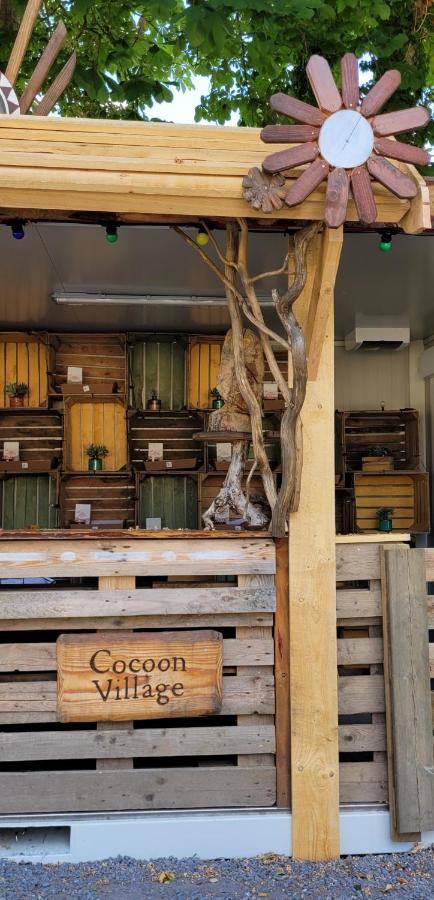 Cocoon Village - Glamping - Domaine Des Grottes De Han Rochefort Exterior photo